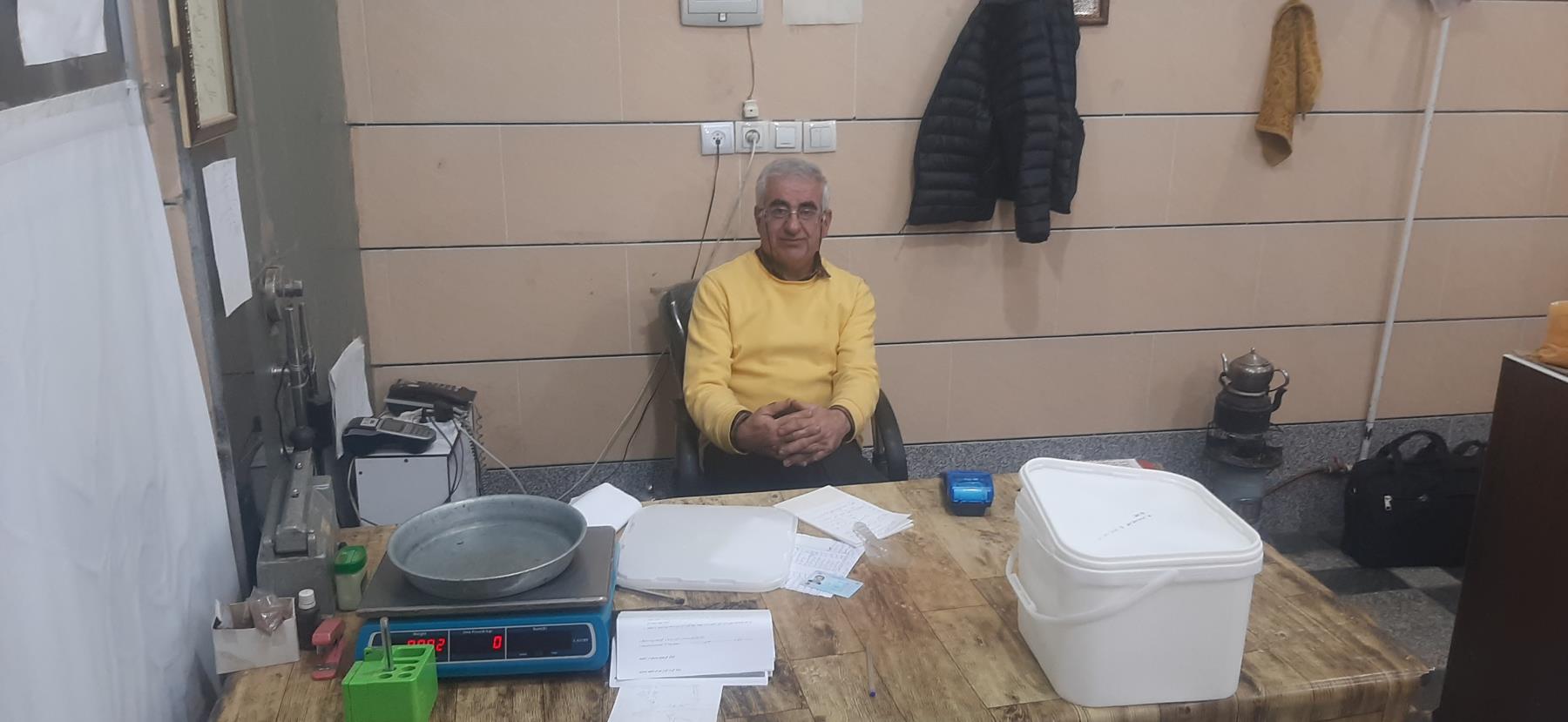 عطاری ودارو گیاهی موسوی بامدیریت اقای خیری